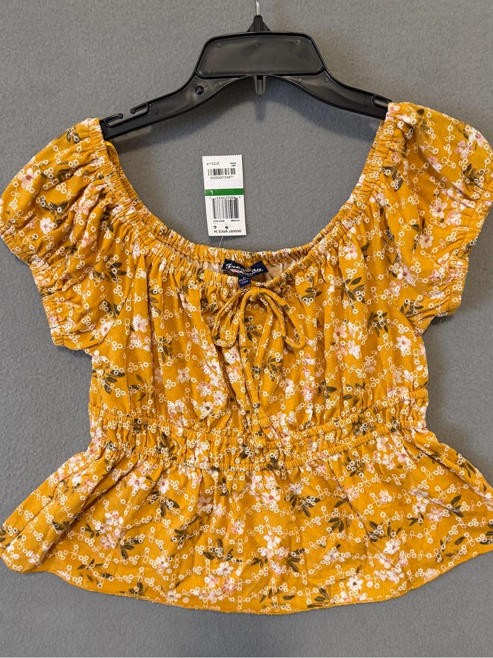 Freshman Mustard Floral Smocked Peasant Top Cute Stretchy New Juniors Large
